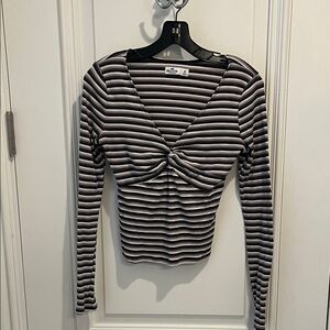 Hollister cotton vneck